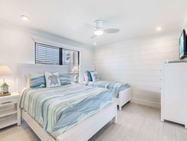 Sanibel Island Three Bedroom Beach Condo Gulf-Front